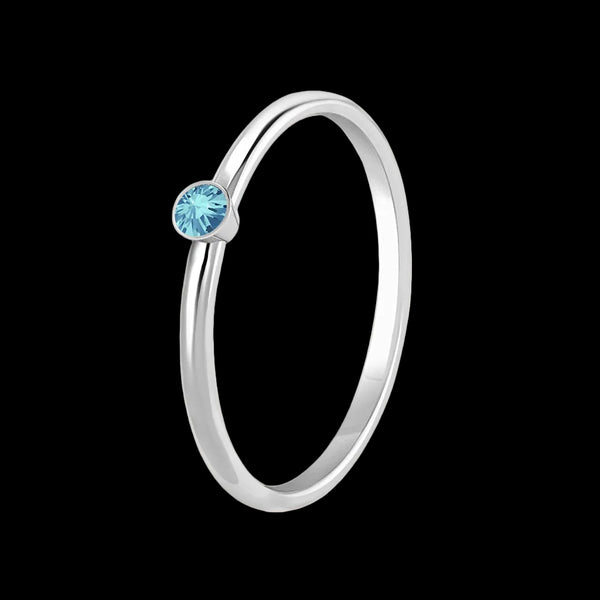 Birthstone ring sterling silver star sign – clasp and crystal detail | LoveYours Collection