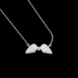 Virgo constellation necklace sterling silver 925 Swarovski crystals – detail view | LoveYours Collection