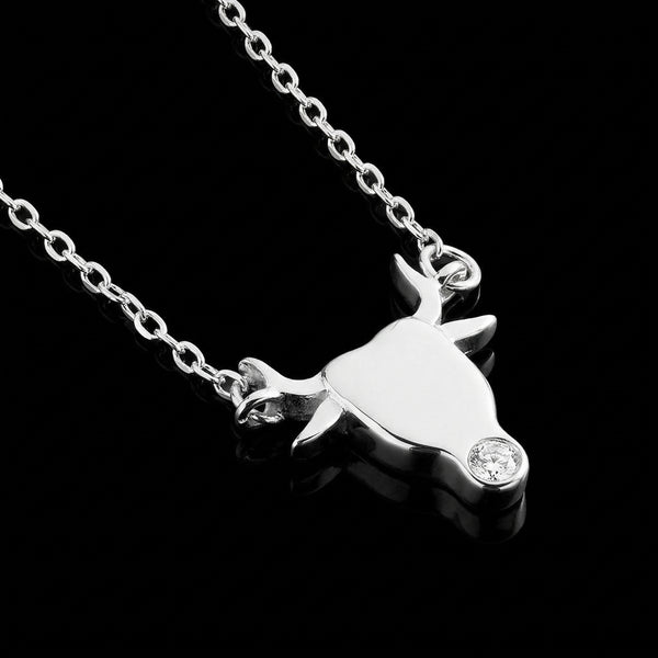 Taurus jewellery gift box set sterling silver 925 necklace and earrings – detail view | LoveYours Collection